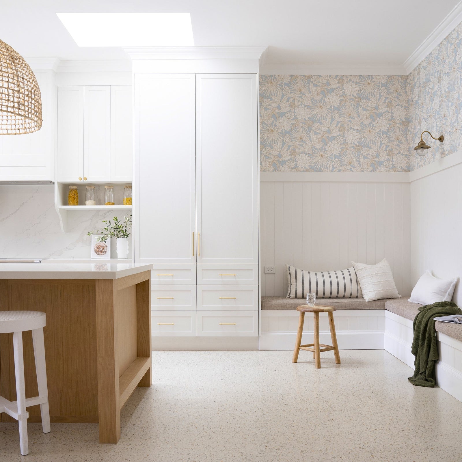 Brisbane Modern Farmhouse Immersed In Coastal Charm - Passio Interiors