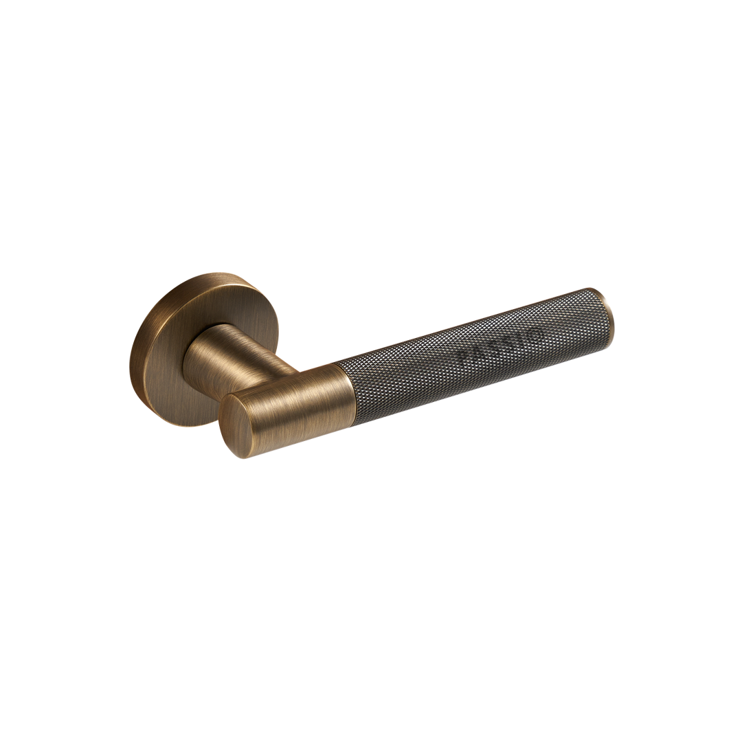 Cruz Solid Brass Door Lever | Bronze