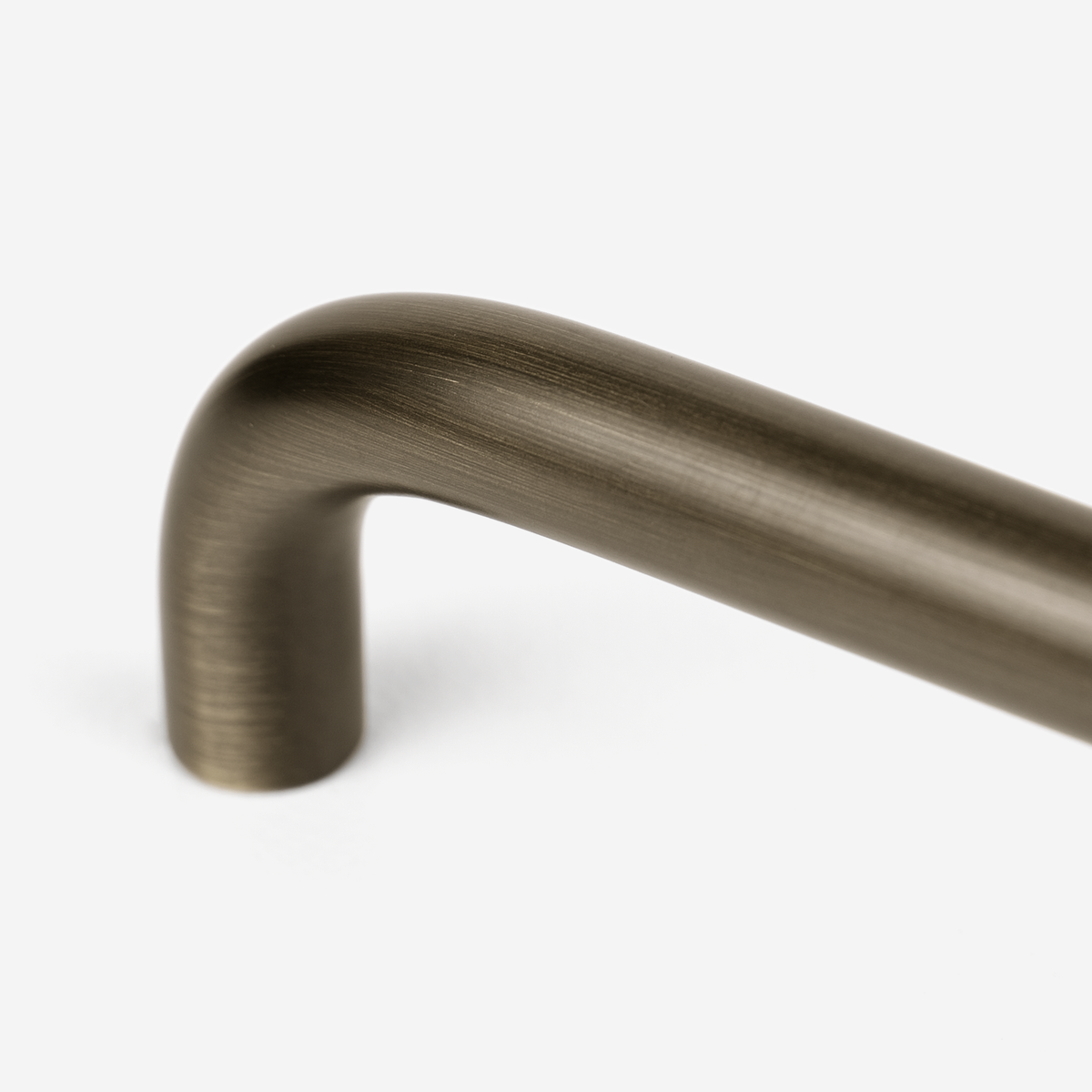 Finn Solid Brass Handle | Bronze