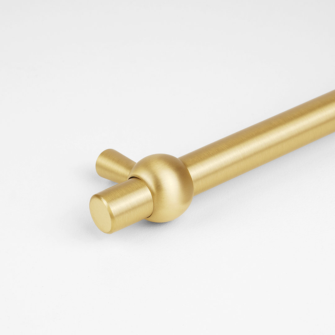 Forma Solid Brass Handle | Satin Brass