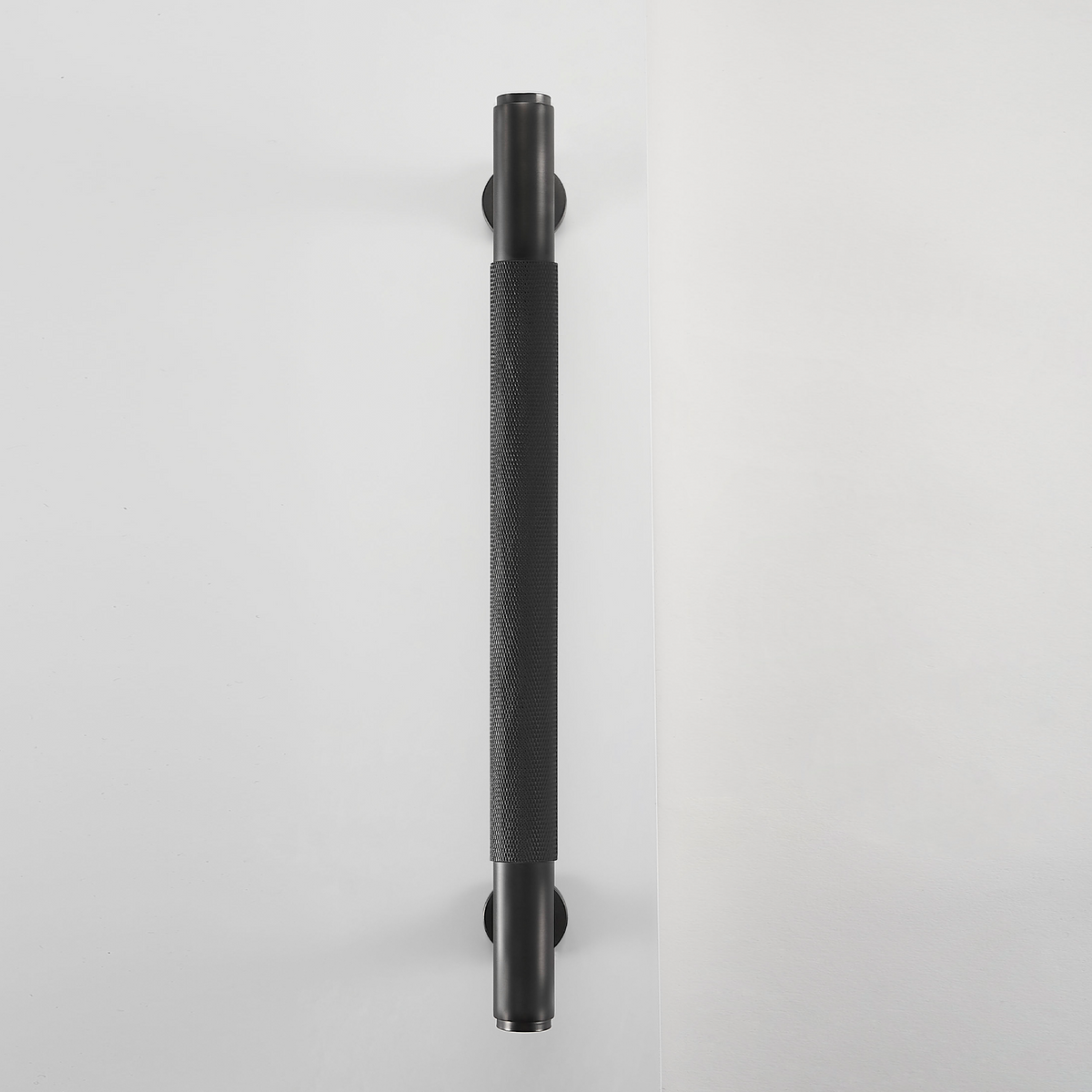 Knox Double-Sided Solid Brass Door Pull | Black L - XL