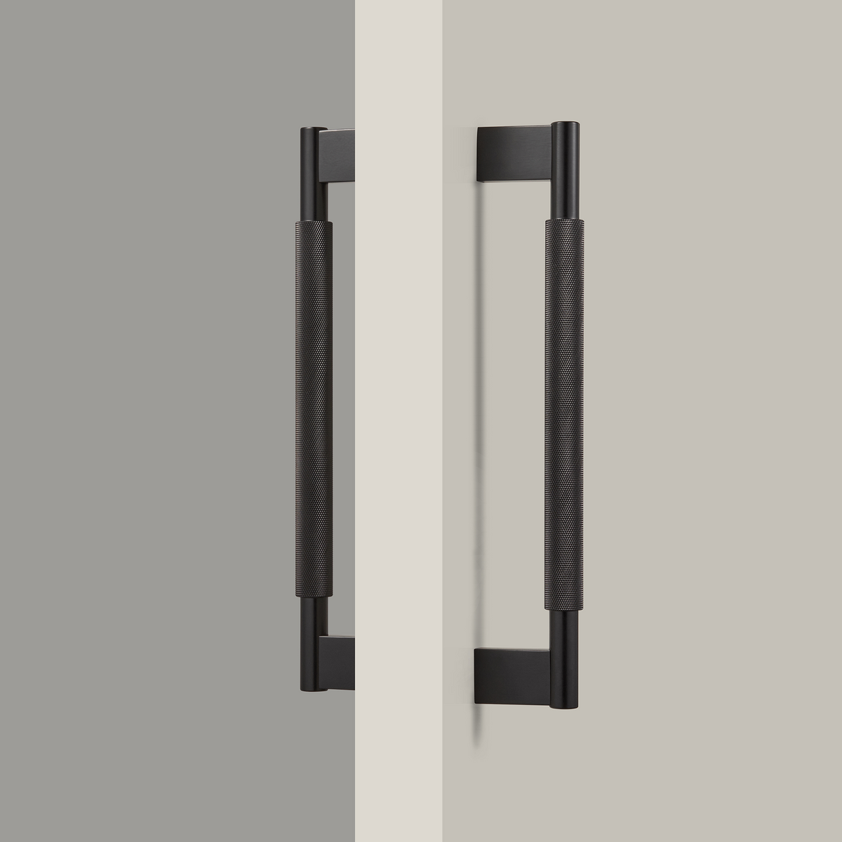 Pedro Double-Sided Solid Brass Door Pull | Black L - XL