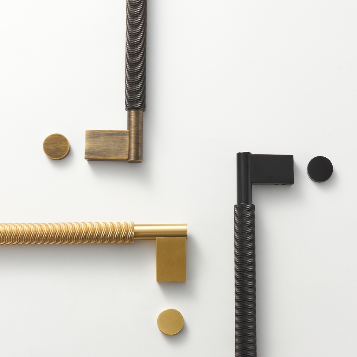 Pedro Single-Sided Solid Brass Door Pull | Black L - XL