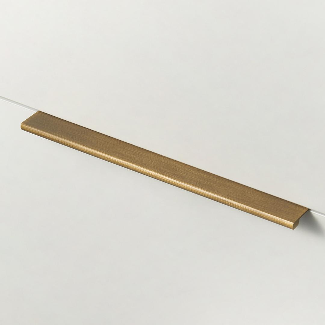 Slate Solid Brass Lip Pull | Bronze