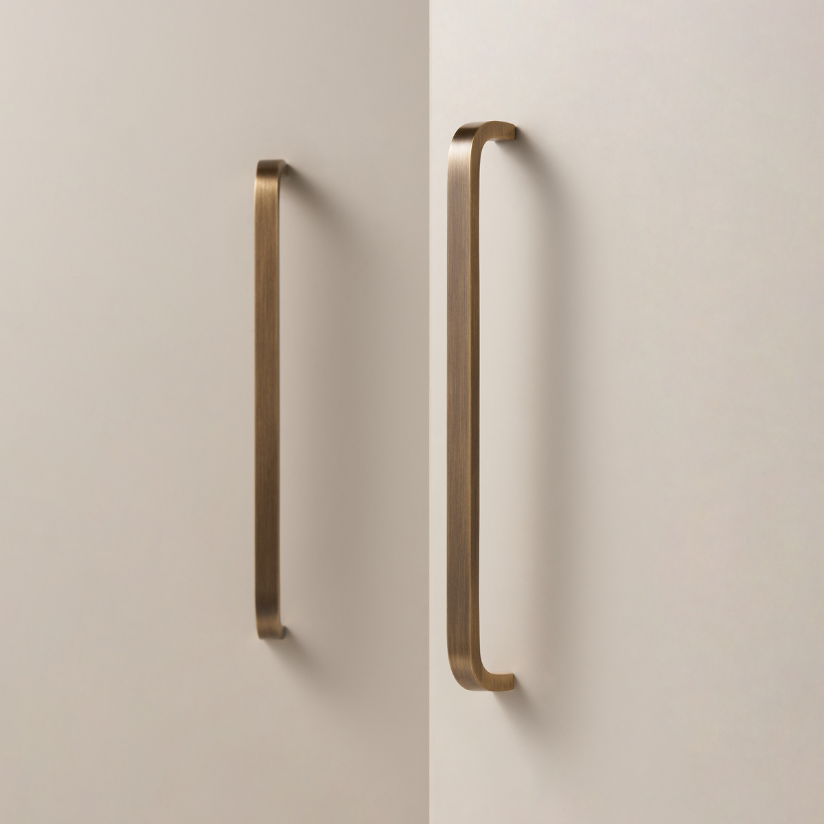 Sora Solid Brass Handle | Bronze