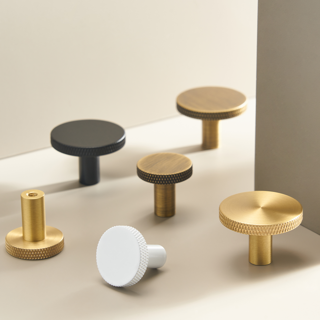 Soren Solid Brass Knob | Satin Brass S - M