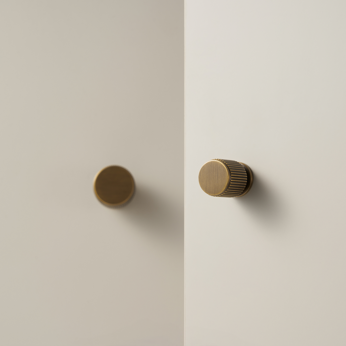 Vexel Solid Brass Knob | Bronze