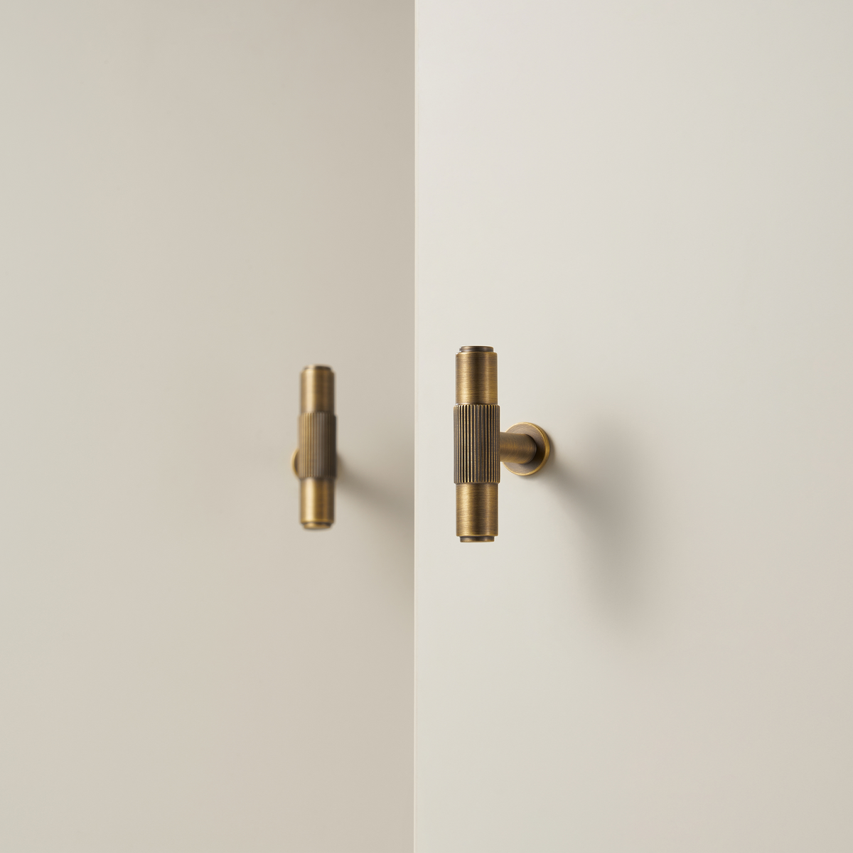 Vexel Solid Brass Handle | Bronze