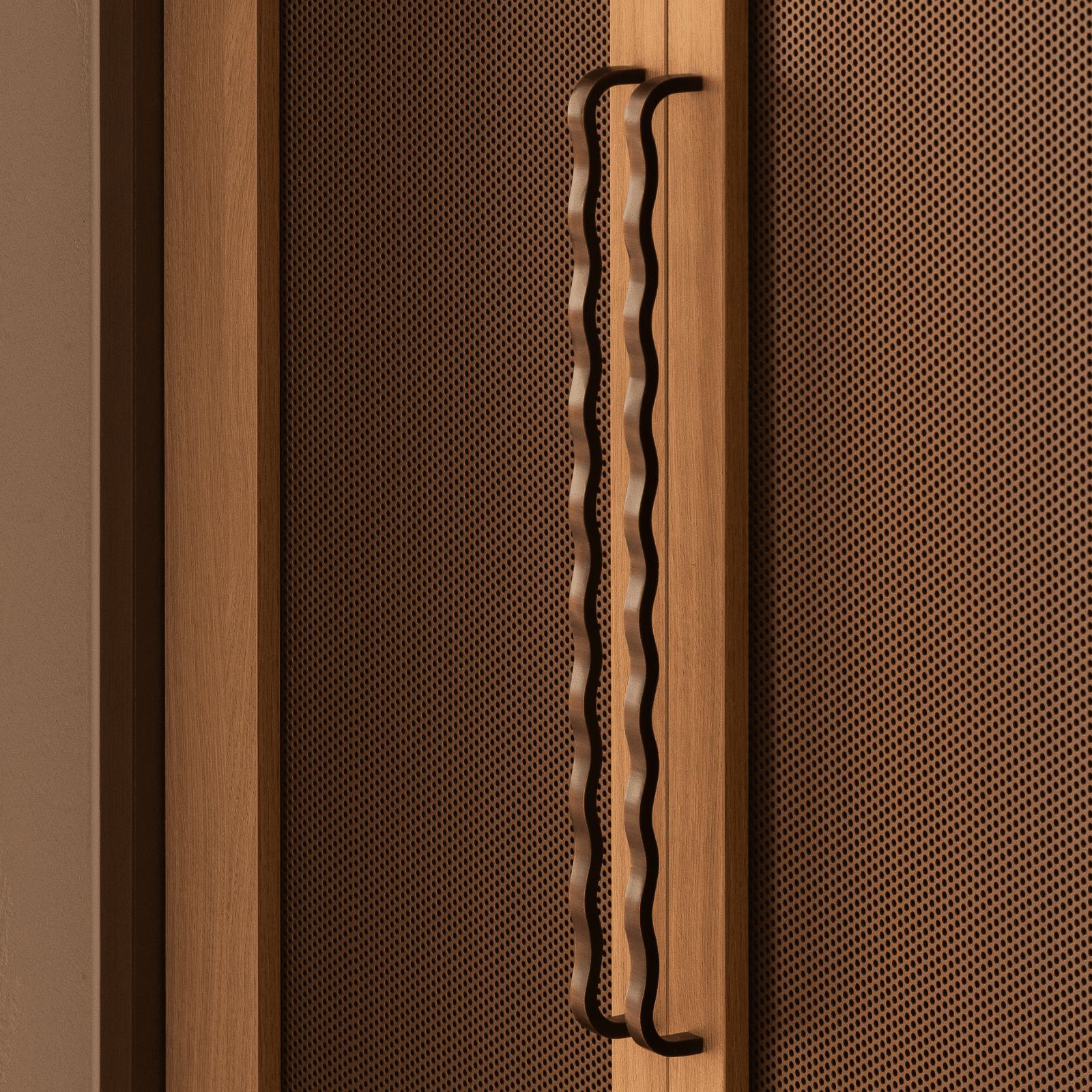 Wavey Solid Brass Handle | Bronze - Passio Interiors