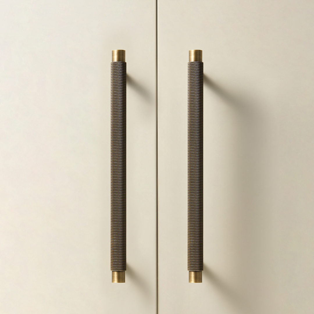 Cruz Solid Brass Handle | Bronze