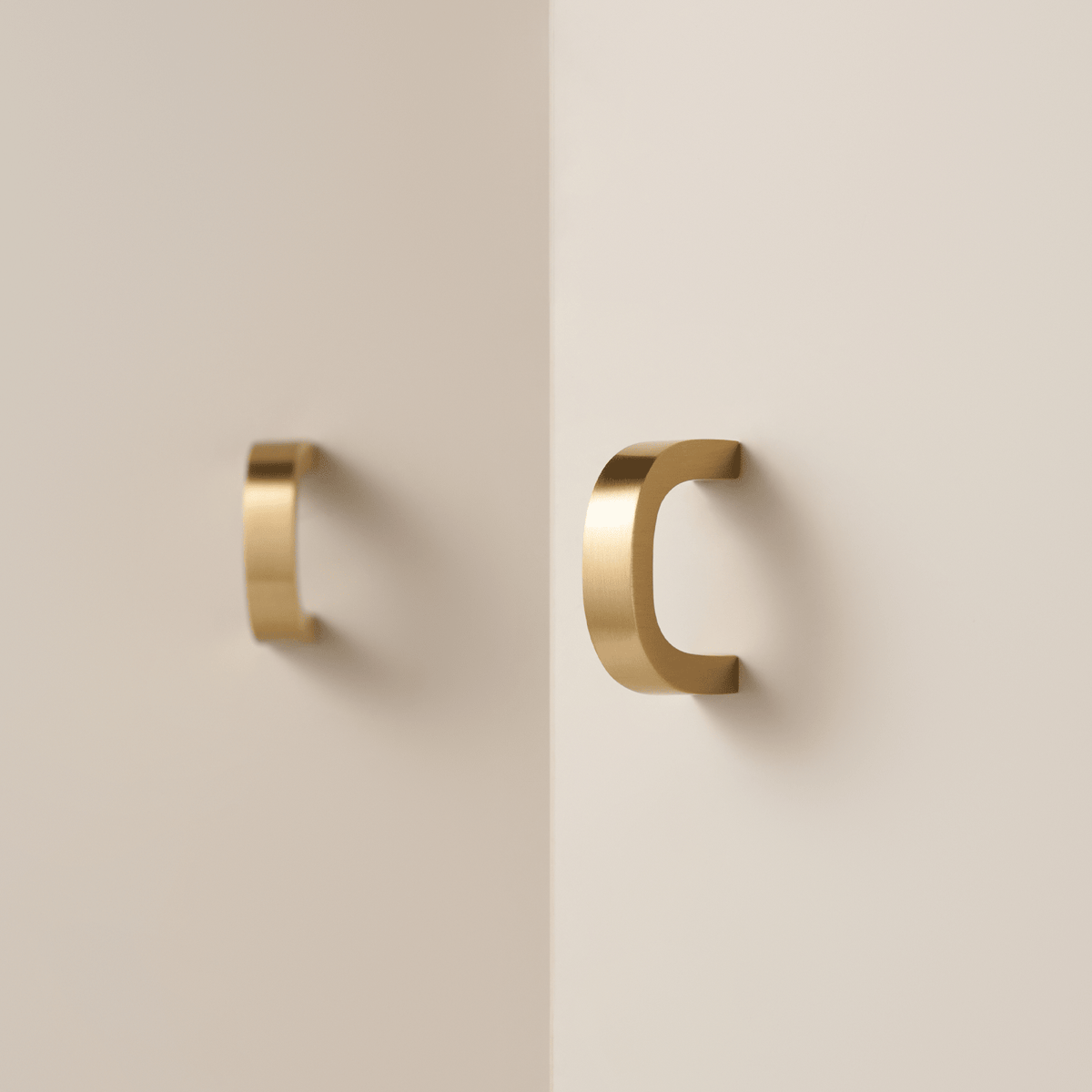 Sora Solid Brass Handle | Satin Brass - Passio Interiors