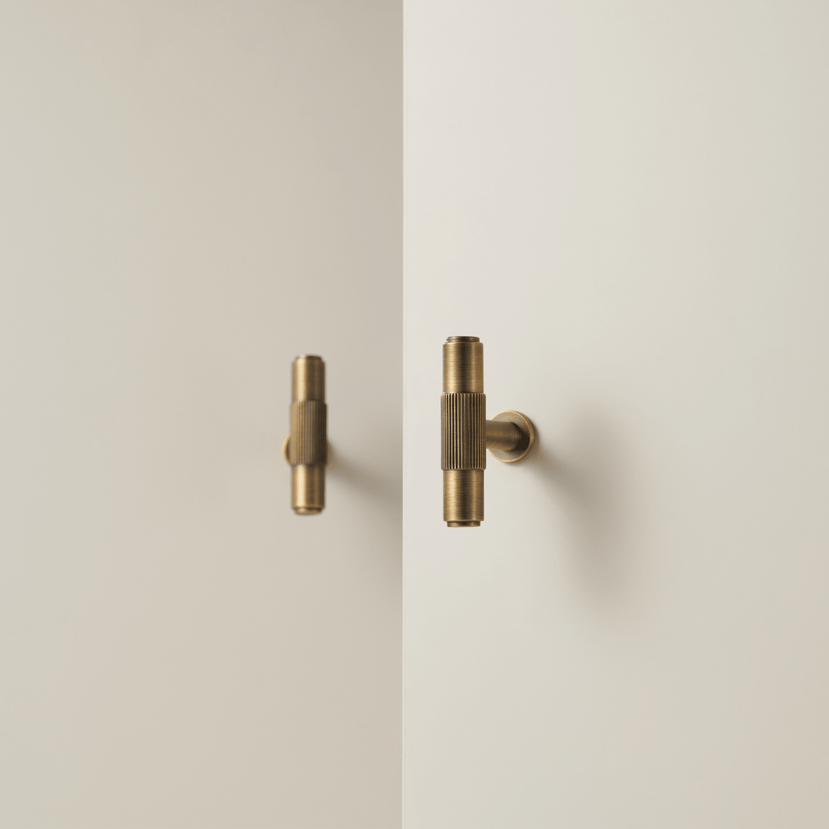 Vexel Solid Brass Handle | Bronze - Passio Interiors