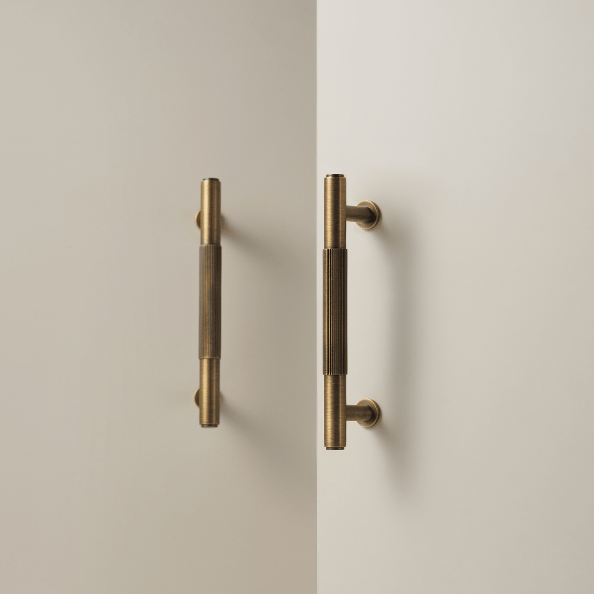 Vexel Solid Brass Handle | Bronze - Passio Interiors