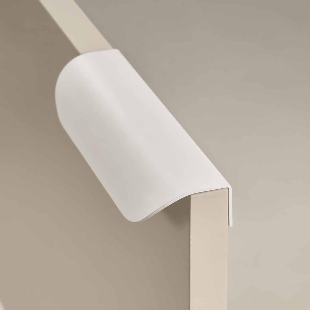 Wade Solid Brass Lip Pull | White - Passio Interiors