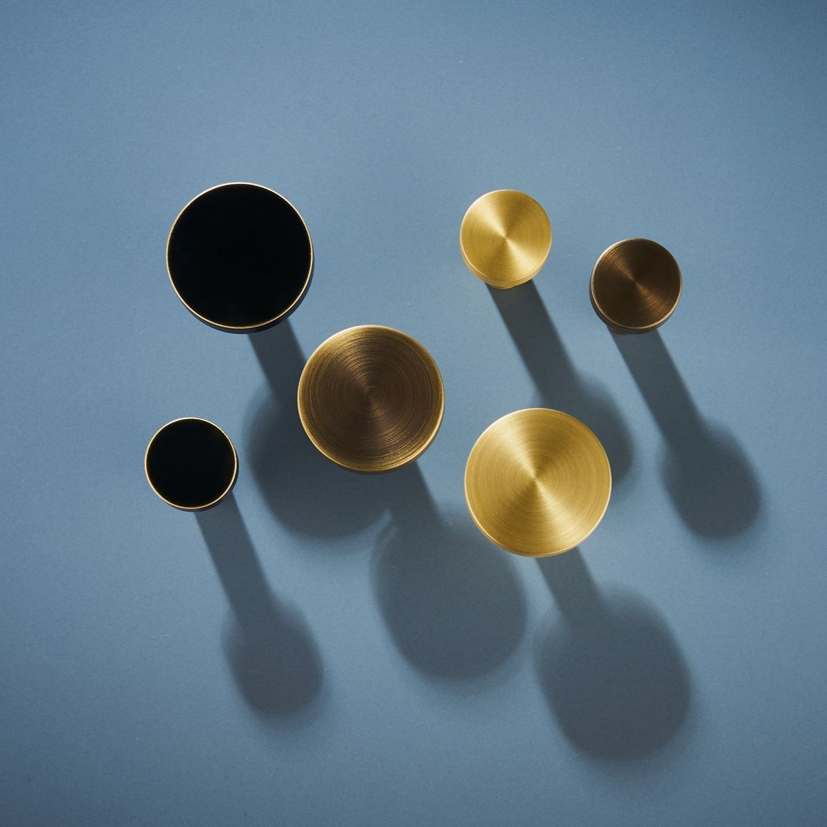 Devlin Solid Brass Knob | Bronze S - M