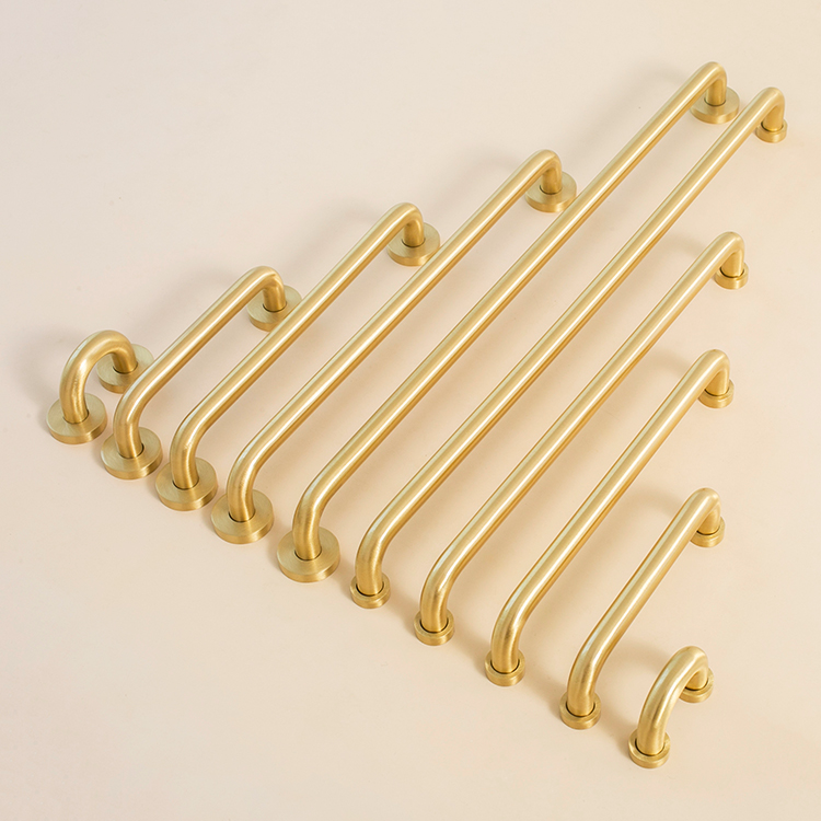 Finn Solid Brass Handle Baseplate | Satin Brass S - M